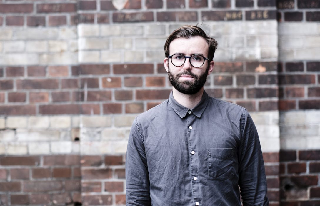 "Fake news är en jättepolitiserad term", säger Johan Farkas, doktorand inom medie- och kommunikationsvetenskap vid Malmö universitet.