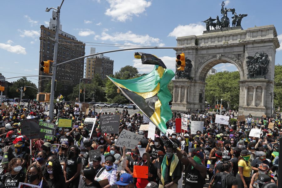 En karibisk förening ordnar Black lives matter-rally i Brooklyn i New York.
