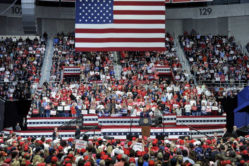 USA:s president Donald Trump under det senaste kampanjmassmötet i North Carolina den 2 mars.