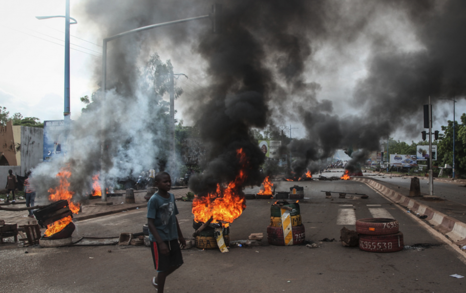 Tiotusentals demonstranter har sedan början av juni tagit till gatorna för att kräva Malis president Boubacar Keïtas avgång.