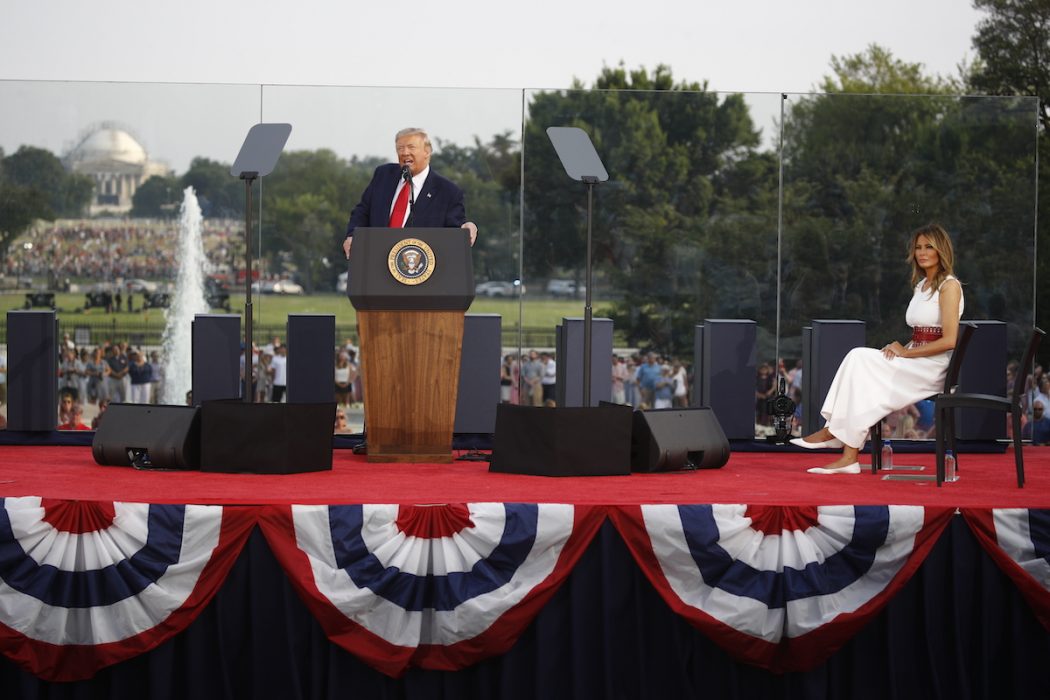 Trump firar USA:s nationaldag 4 juli, men hustrun Melania.