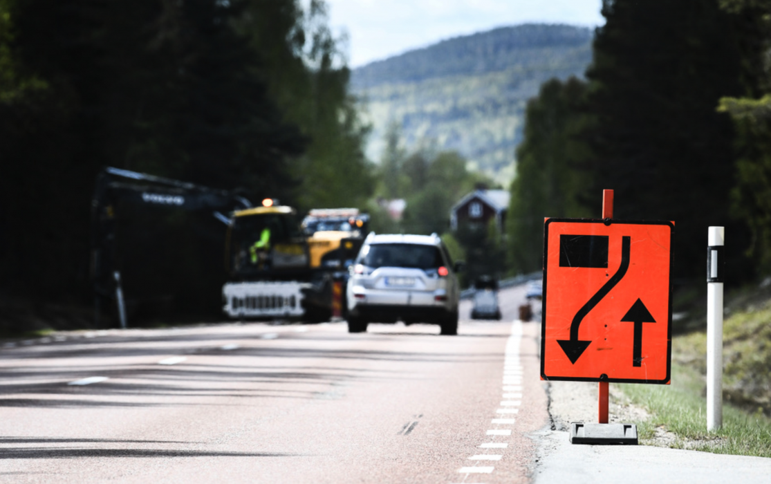 Sommarens 300 vägarbeten är riskfulla arbetsplatser.