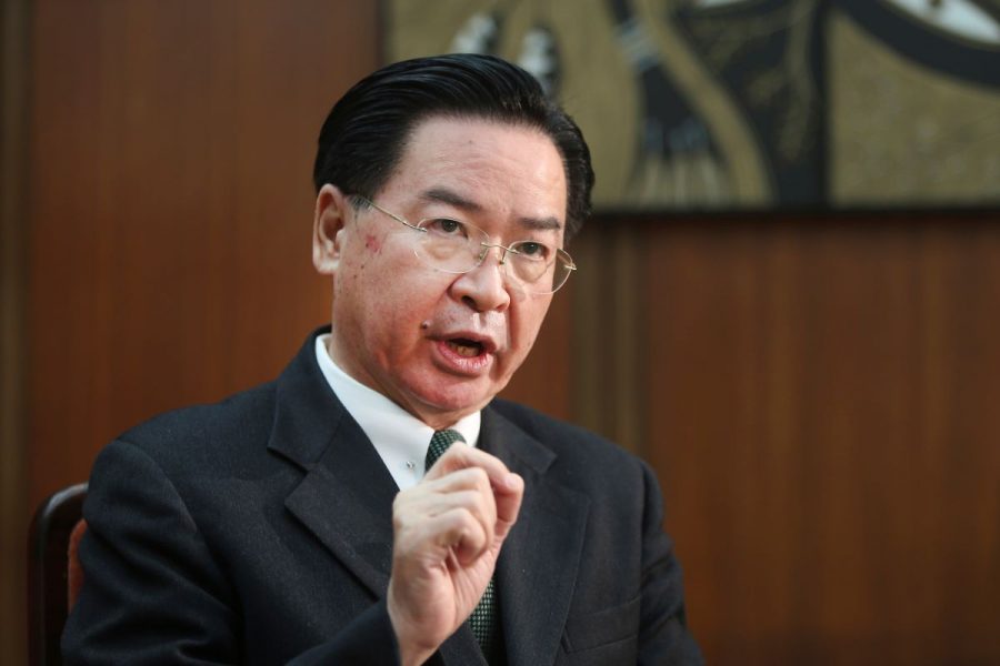 Taiwans utrikesminister, Joseph Wu, säger att Taiwan lever med ett ständigt hot att Kina ska ta ifrån dem deras frihet.