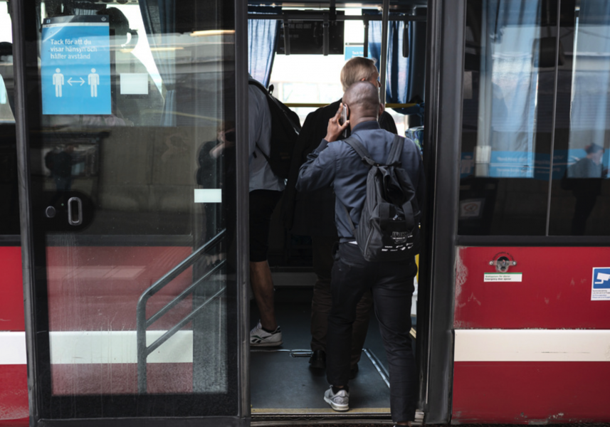 Intresseorganisationen Svensk kollektivtrafik är orolig över risken för trängsel i augusti.