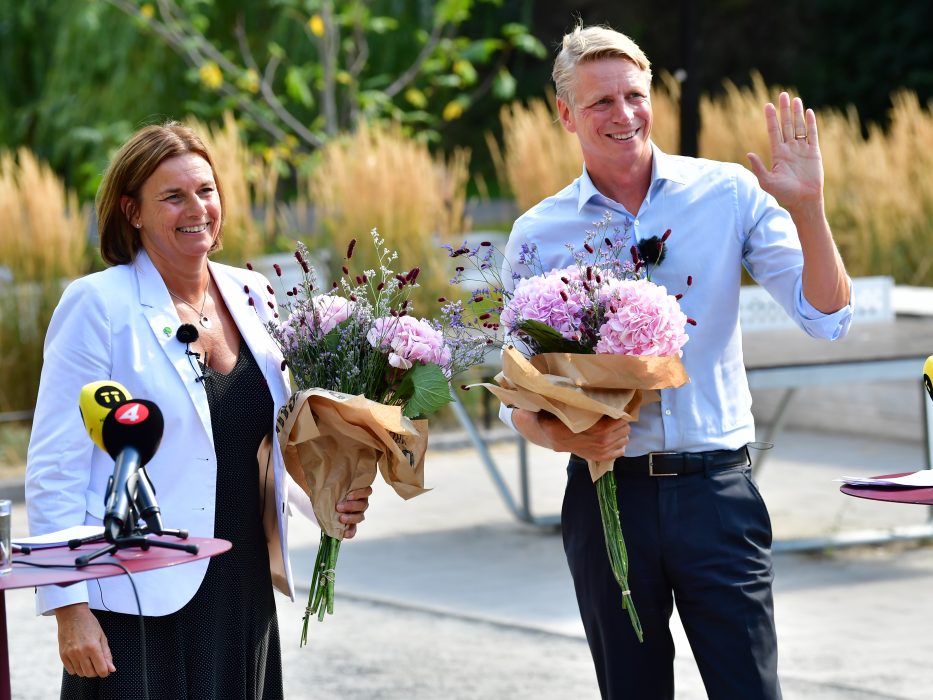 Miljöpartiets Isabella Lövin och Per Bolund sommartalar i Blecktornsparken på Södermalm i Stockholm.