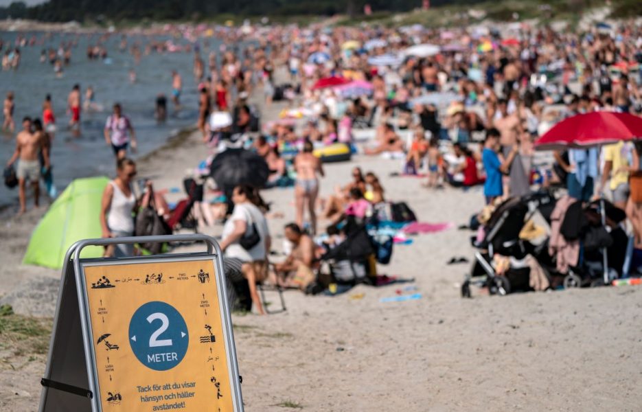 I helgen flockades många svenskar på stränder och badplatser.