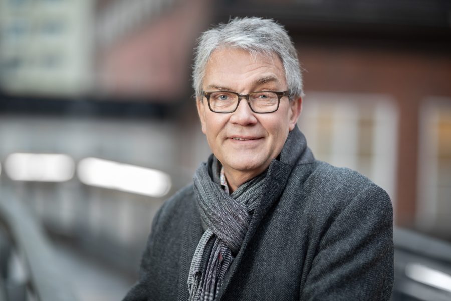 Thorbjörn Larsson är generalsekreterare för Barncancerfonden, som arbetar med "att bekämpa barncancer och se till att drabbade barn och deras föräldrar får den vård och stöd de behöver”.