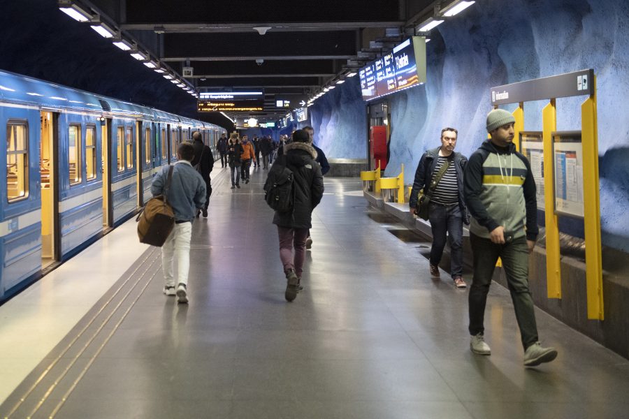 Kollektivtrafiken får ytterligare 2 miljarder kronor i coronastöd nästa år.
