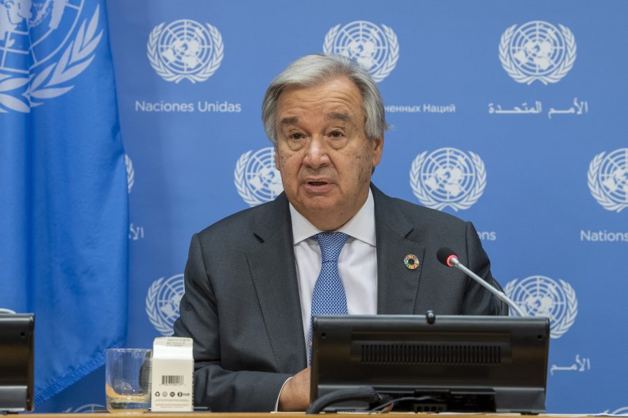 FN:s generalsekreterare António Guterres vädjar om internationellt stöd för global pandemibekämpning.