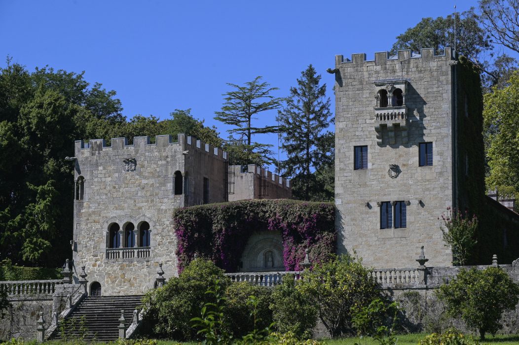 Pazo de Meiras användes som sommarpalats av den spanske diktatorn Francisco Franco.