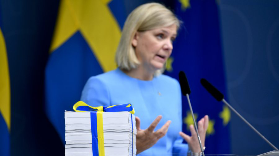 – En historiskt stor budget för att återstarta svensk ekonomi, sa Magdalena Andersson när hon presenterade budgeten.
