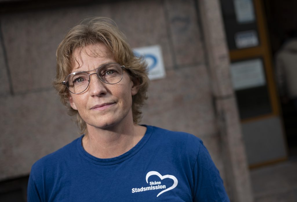 Ingrid Foschi Skåne Stadsmission vid verksamhetslokalerna för Café David i centrala Malmö.