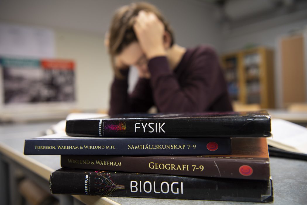 Skolan måste bli bättre på att hantera barn och ungdomar med diagnoser som adhd, autism och Tourettes syndrom.