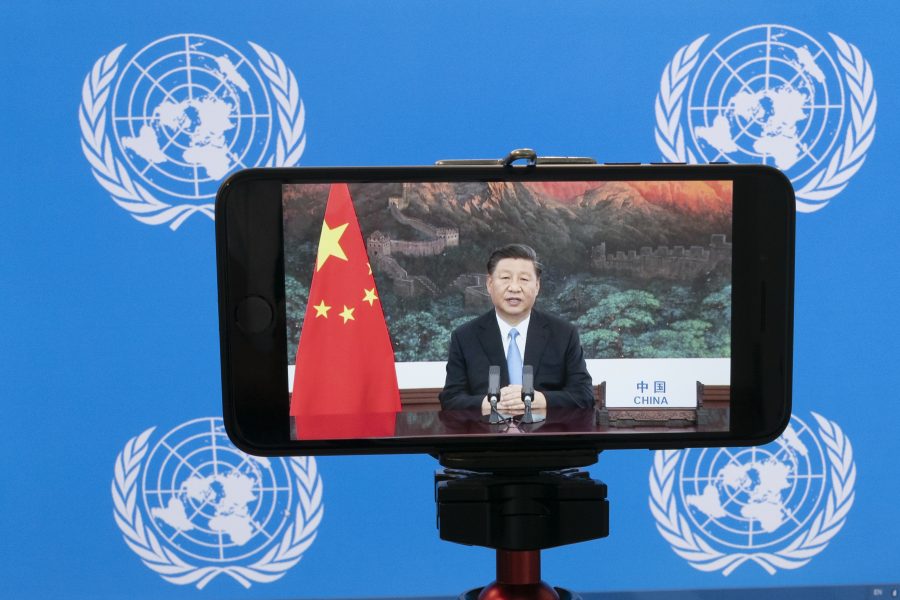 Xi Jinping överraskar världen med att annonsera att landet planerar att bli koldioxidneutralt till 2060.