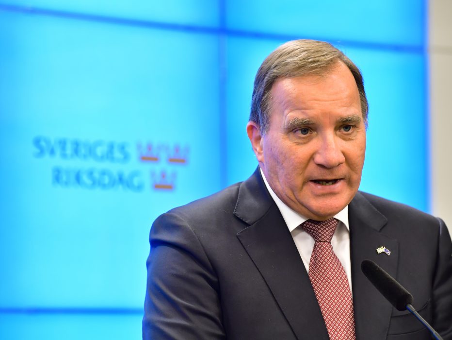 Statsminister Stefan Löfven manar till lugn om las-frågan.