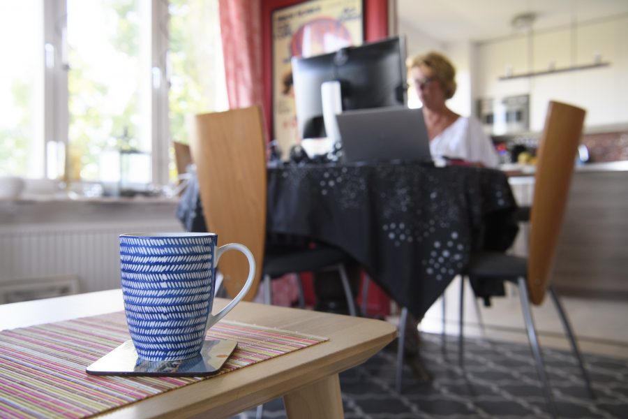 Rör vi oss mer eller mindre när vi jobbar hemifrån? Det vill en ny svensk app kolla.
