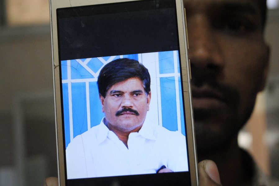 Aziz Memon arbetade för den lokala tv-kanalen och dödades brutalt i Hyderabad, Pakistan, den 17 februari i år.