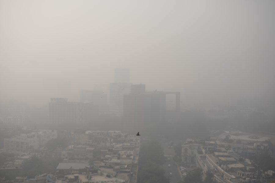 Indiens huvudstad Delhi inbäddad i smog den 4 november.