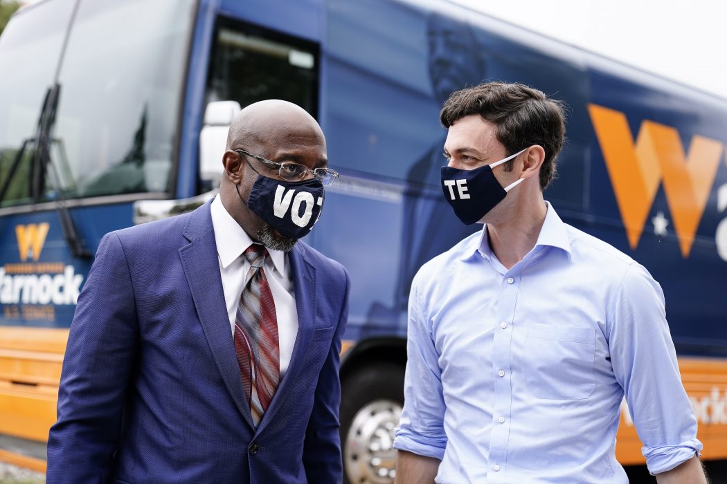 Två demokratiska senatorskandidater i Georgia: Raphael Warnock (till vänster) och Jon Ossoff.