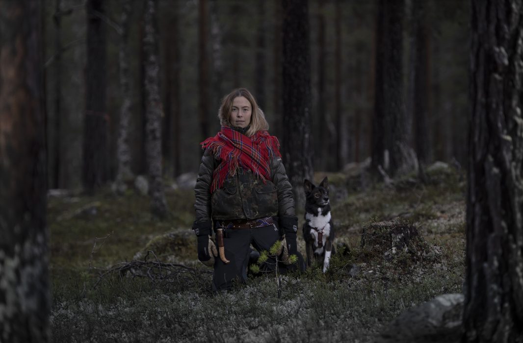 Artisten och renskötaren Sofia Jannok från Luokta-Mávas sameby är en av dem som kritiserat de planerade avverkningarna.