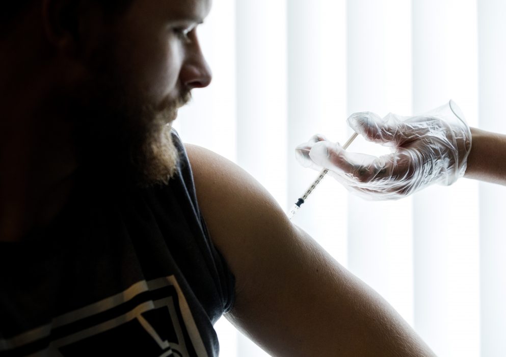 Motståndet till att vaccinera sig mot covid-19 är stort i USA.