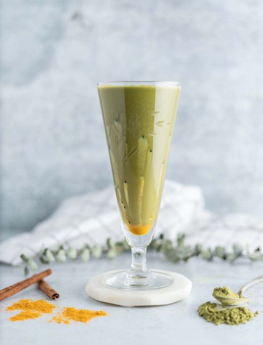 Gör en smoothie av överbliven frukt och kanske grönsaker också