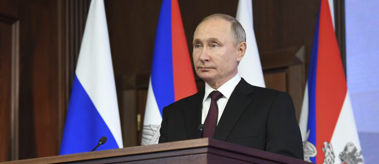 Rysslands president Vladimir Putin har gett sig själv åtalsimmunitet livet ut.