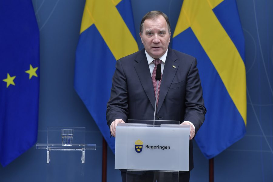 Statsminister Stefan Löfven vid en pressträff om nya restriktioner under coronapandemin.
