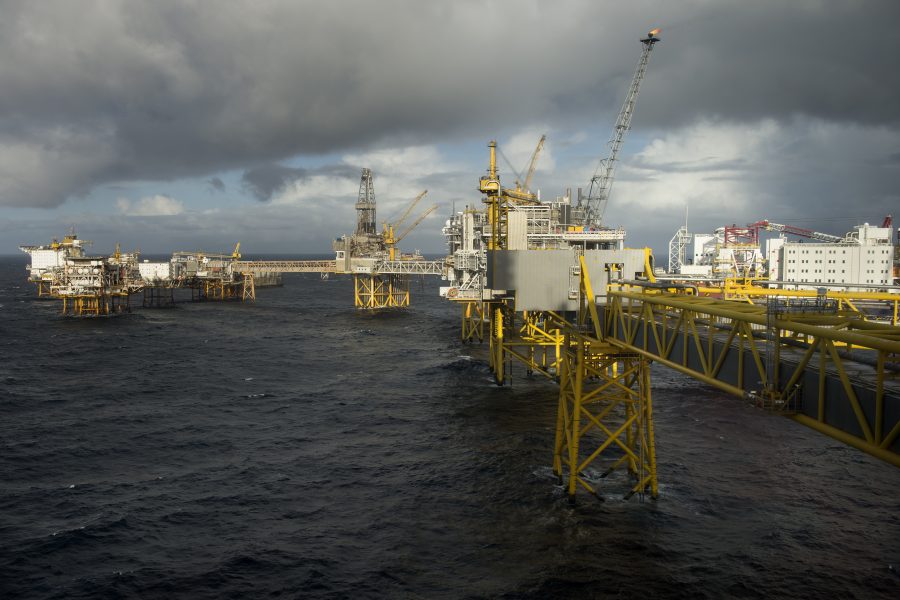 På borrplatformen Ekofisk i Nordsjön utvinns naturgas på norskt vatten.