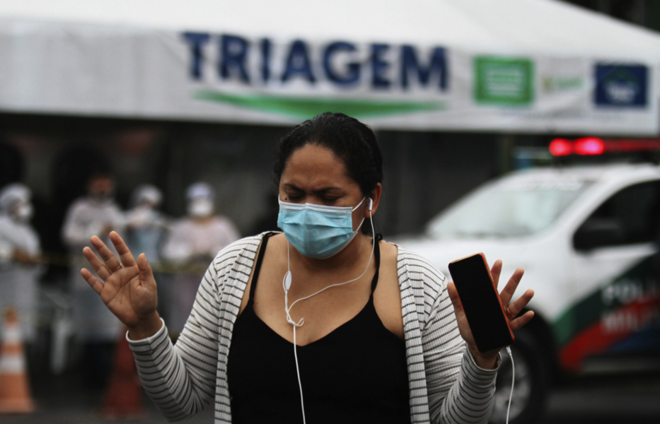 Demonstration mot patientförflyttningar på grund av det ansträngda vårdläget vid 28 Agosto-sjukhuset i Manaus.