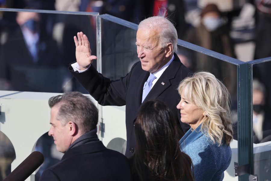 Joe Biden svärs in som USA:s president.