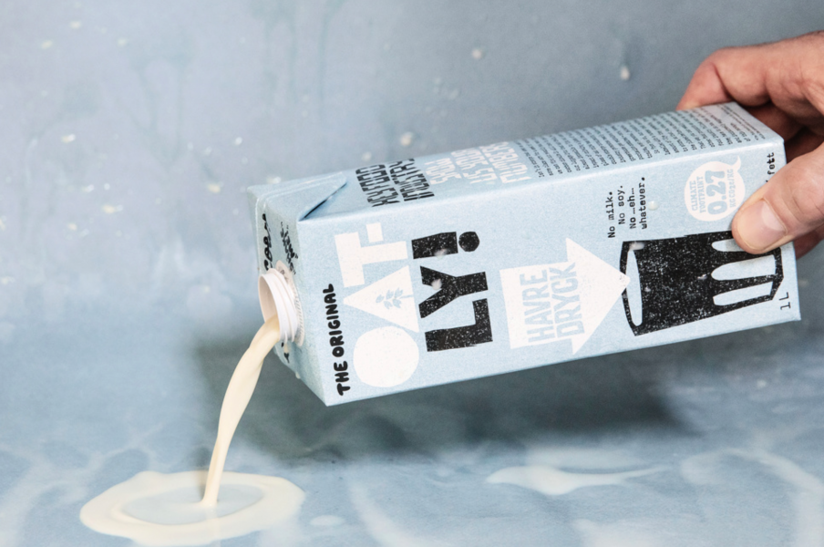 Riskkapitaljätten Blackstone Group gick in med 200 miljoner dollar till Oatly, motsvarande 1,8 miljarder kronor.