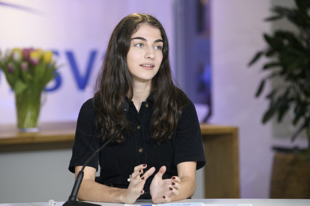 LUF-ordföranden Romina Pourmokhtari riktar skarp kritik mot sin partiledare Nyamko Sabuni efter hennes krav på regeringen om migrationspolitiken.