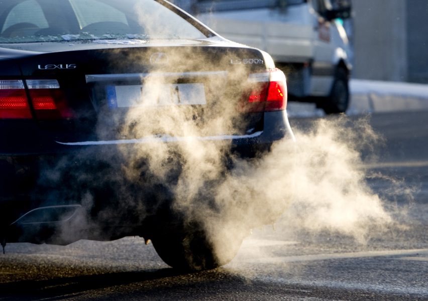 Bränsledrivna bilvärmare växer stadigt i popularitet, men utsläppsvärdena är så höga att de borde påverka bounssystemet för bilar.