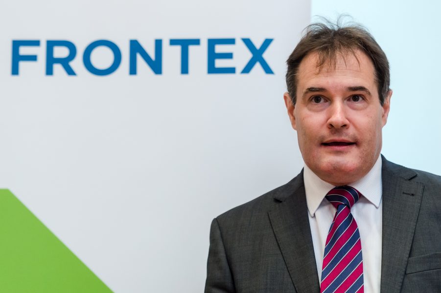 Frontex chef Fabbrice Leggeri har fått kritik för gränsmyndigheten deltar i pushbacks av flyktingar.