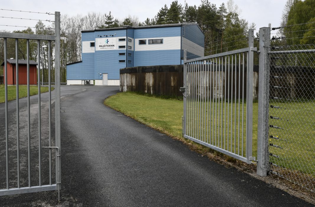 Brantafors vattenverk i Kallinge stängdes ner i december 2013 sedan man hittat höga halter av PFAS i dricksvattnet.
