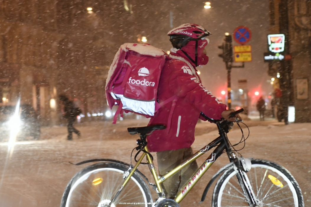 Matleveransföretaget Foodora har länge uppmärksammats, bland annat i Sydsvenskan, för att de anställda har usla arbetsvillkor och stressig arbetsmiljö.