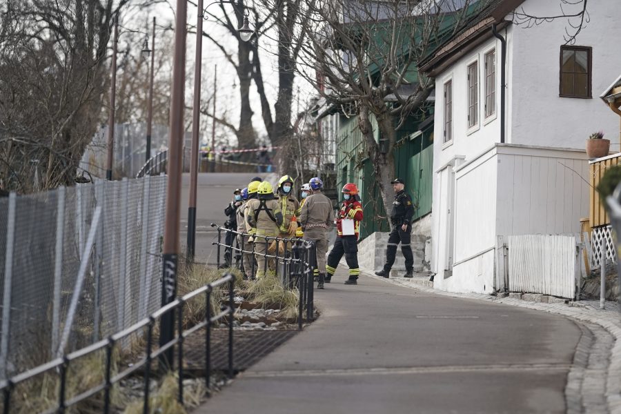 Flera bostäder evakueras efter ett jordskred i centrala Oslo.