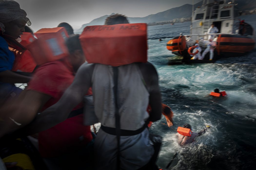 Flyktingar som kommer i land på Malta frihetsberövas ofta.