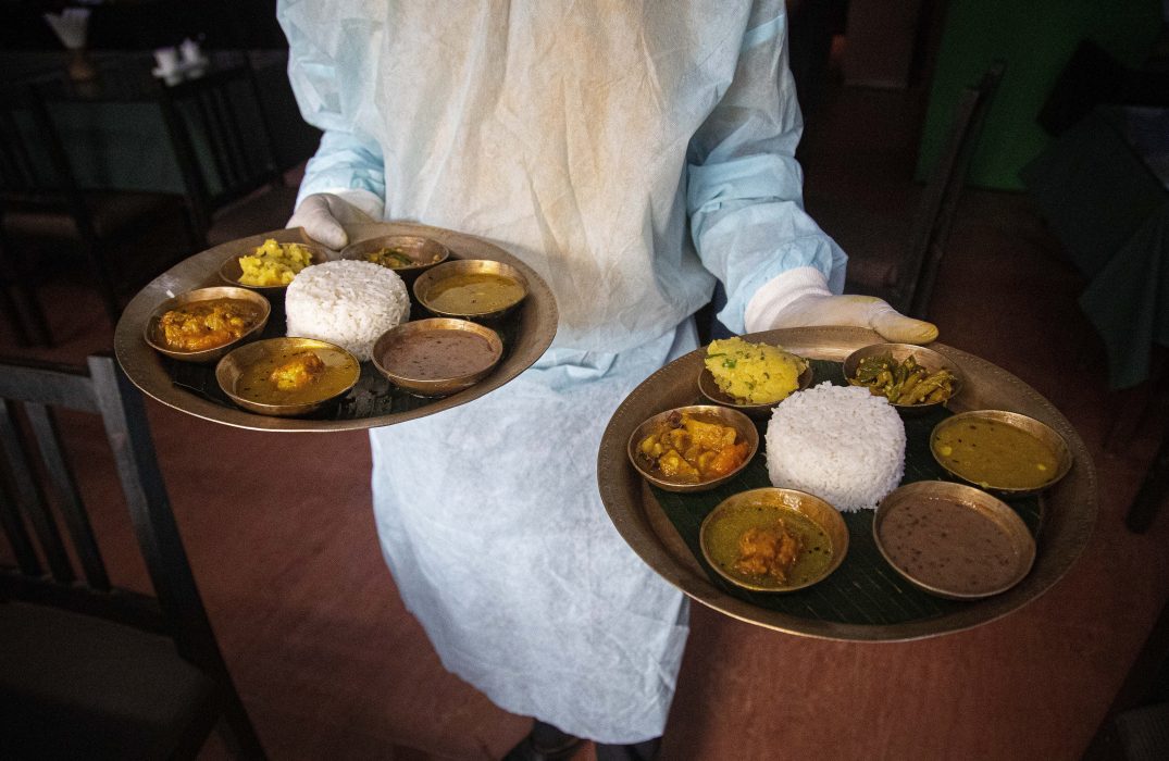 Nu vittnar fler om slavlika förhållanden på restauranger i Sverige.