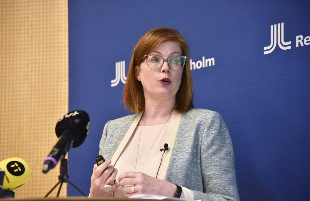 Hälso– och sjukvårdsregionråd Anna Starbrink (L) slår nu fast att den som driver 1177 Vårdguiden framöver inte själv ska vara vårdgivare i regionen.