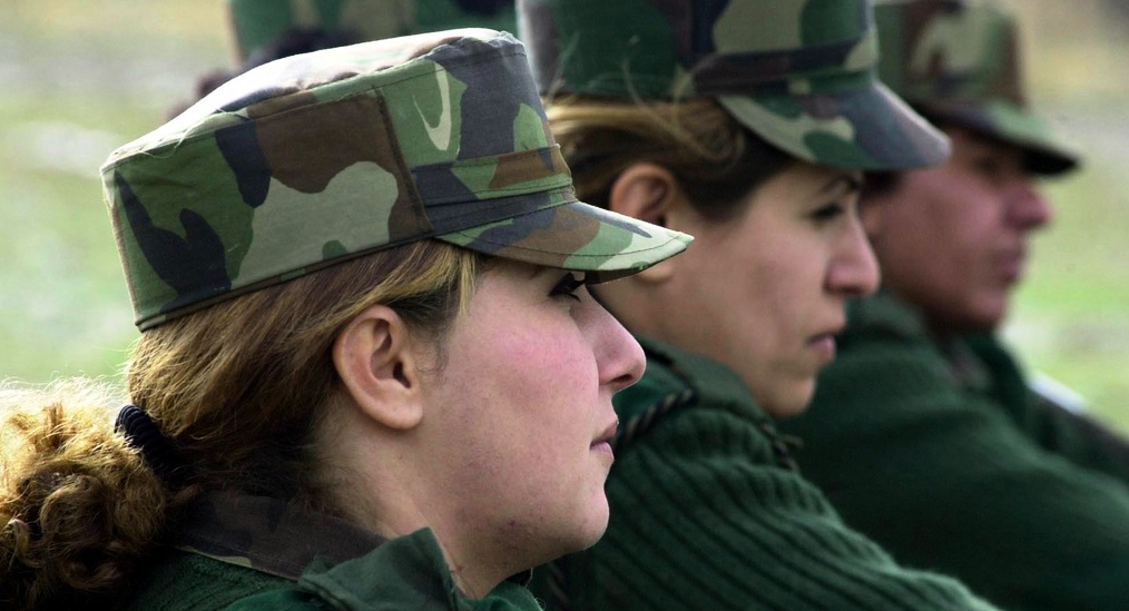 Kvinnliga kurdiska soldater från Irak.