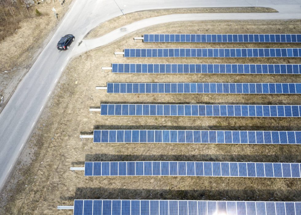 Tystnad och förvåning, det är vad som präglar de svenska elektronikföretagen om rapporterna kring kopplingen mellan branschen och tvångsarbete i Kina.