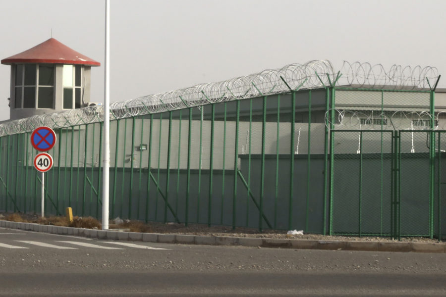 Bild från 2018 som visar ett misstänkt omskolningsläger i västra Xinjiang-provinsen i Kina.