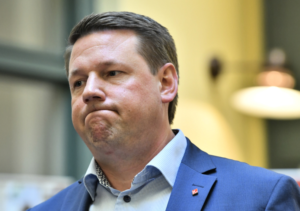 Kommunals ordförande Tobias Baudin vill se lag som försvarar visselblåsare i privat driven välfärd.
