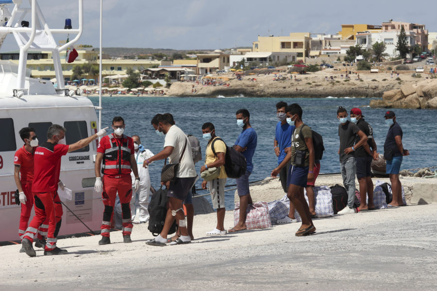 Lampedusa har länge varit en av de öar som många flyktingar och migranter kommer i land på.