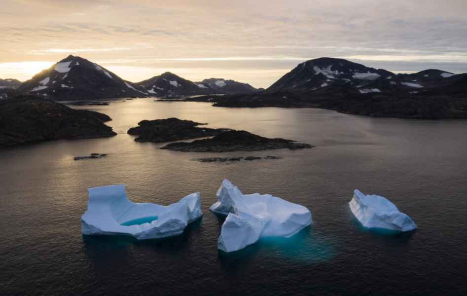 Vad som på många håll i världen skulle beskrivas som finväder ställer till problem med smältning på Grönland.