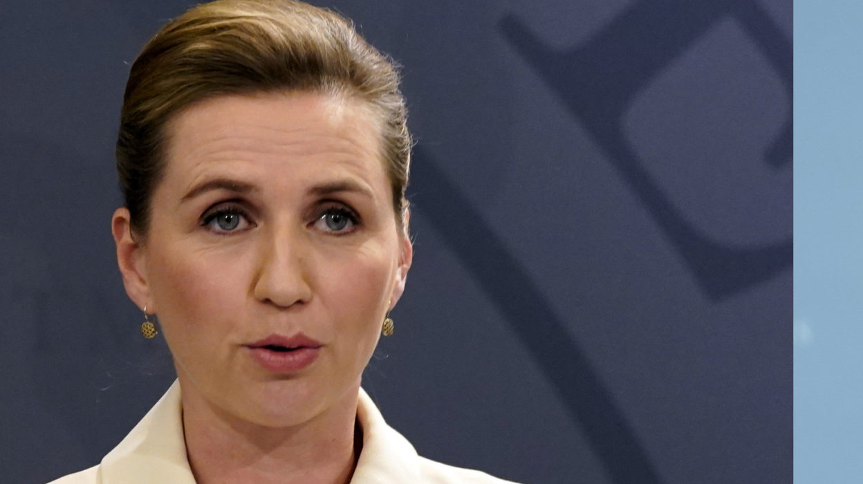 Danmarks statsminister Mette Frederiksen har försäkrat sin svenske kollega Stefan Löfven att Danmark inte avlyssnar sina partner systematiskt.
