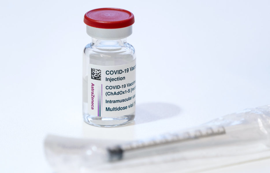 Vaccin mot covid-19 från AstraZeneca.