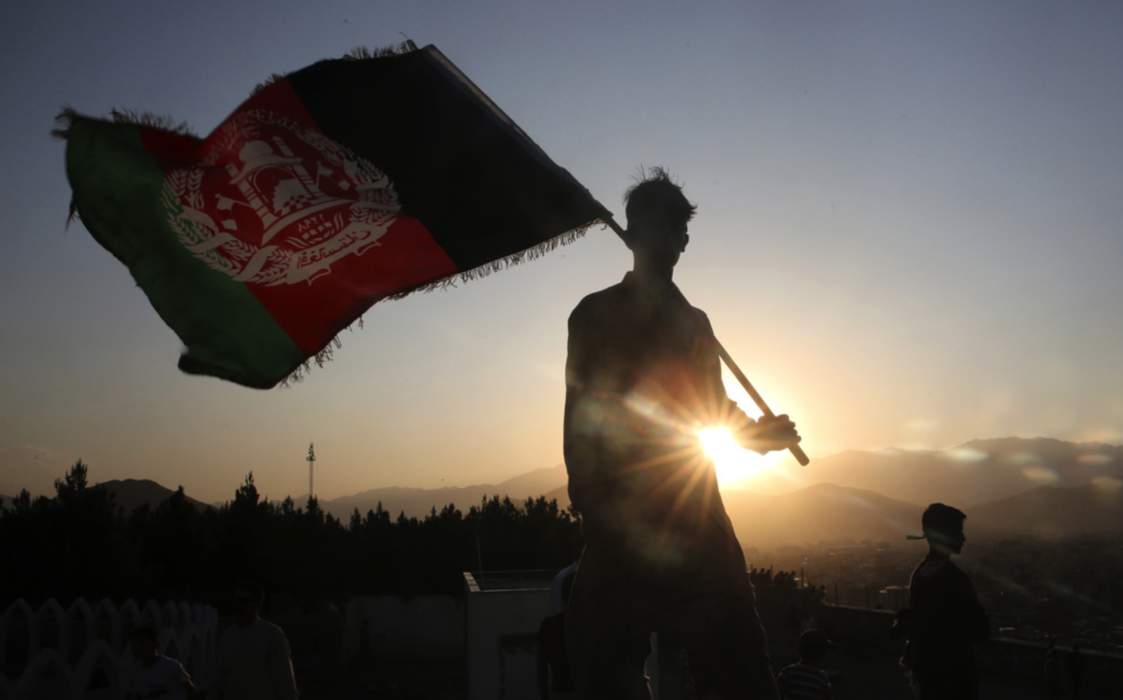 Talibanerna har trappat upp sina attacker i anslutning till att USA och Storbritannien avslutar sina militära insatser i Afghanistan.